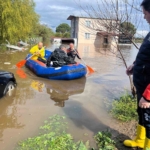 Yükselen sular evde mahsur bıraktı, AFAD ekipleri yetişti