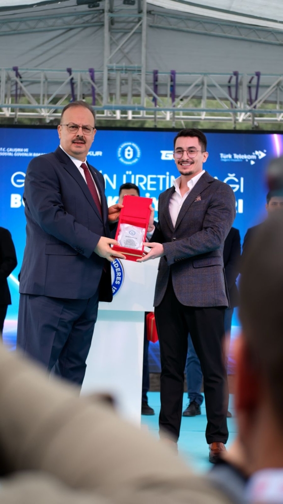 1ada4002 7814 46f3 a132 ec57225a61bc