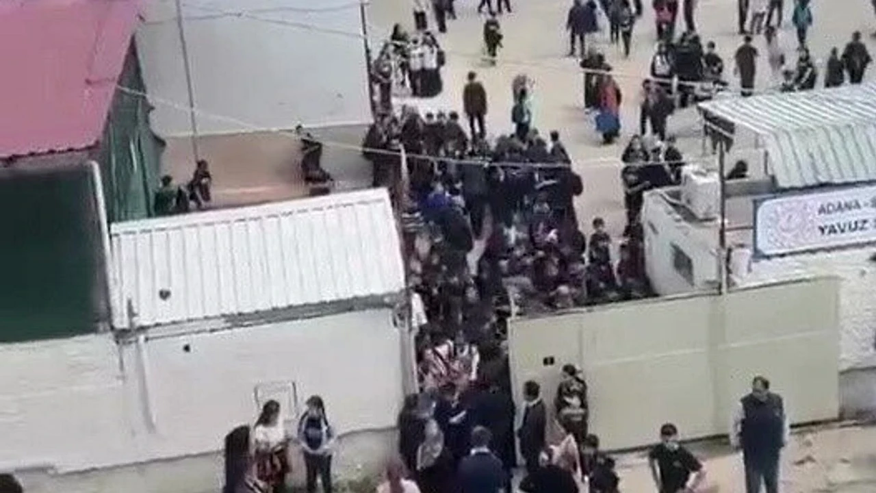 Okuldakiler silah sesleri ile irkildi! Veliler ve öğrenciler büyük panik yaşadı 1 1df4c4c6 alhgslmtd8atr3uzlu6jni