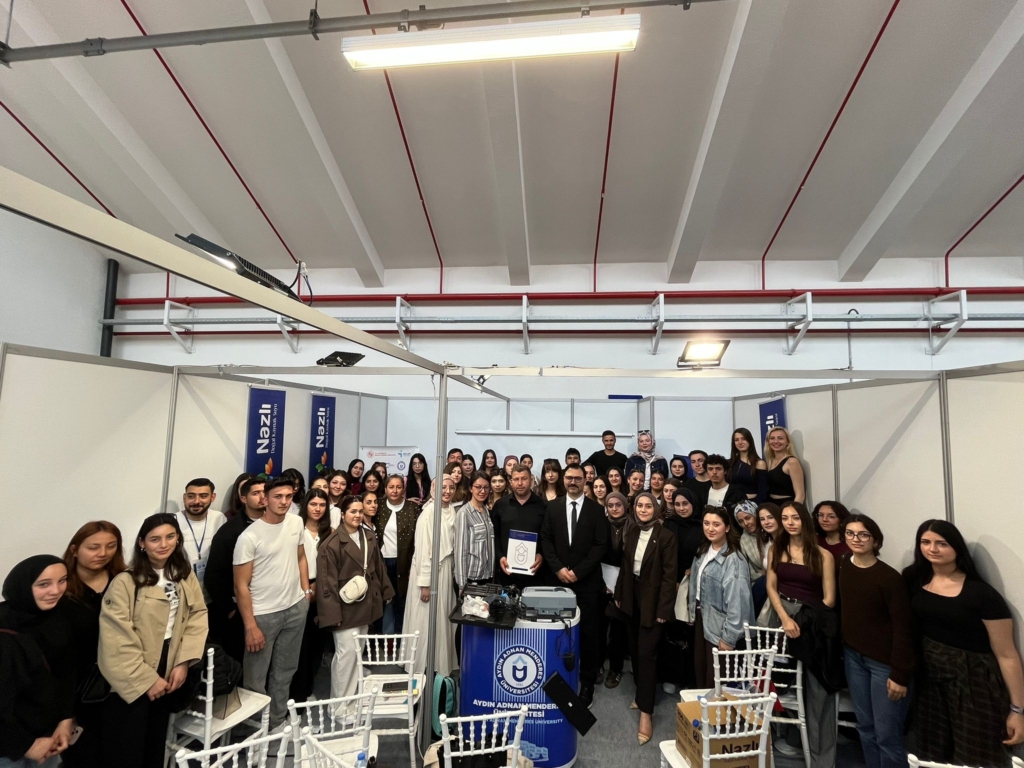 2fd1cd81 1a08 4100 aaad 31ebc8d82ece