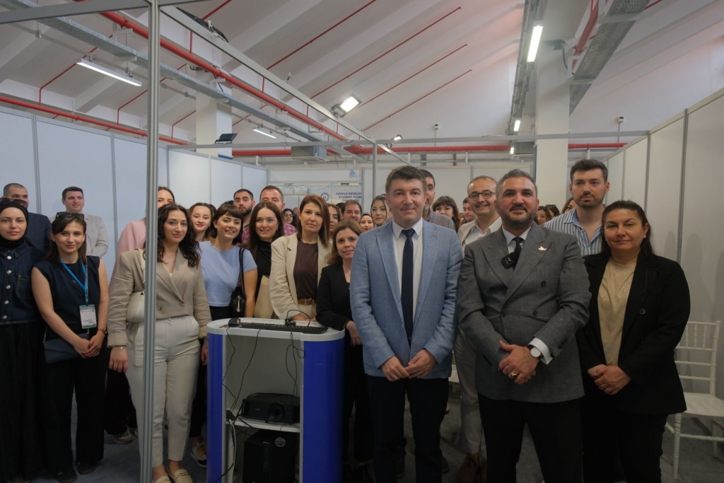 8757a398 d5a0 4ba0 a718 fb175af7d204