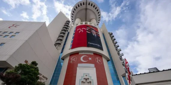 MHP’de il teşkilatı feshedildi