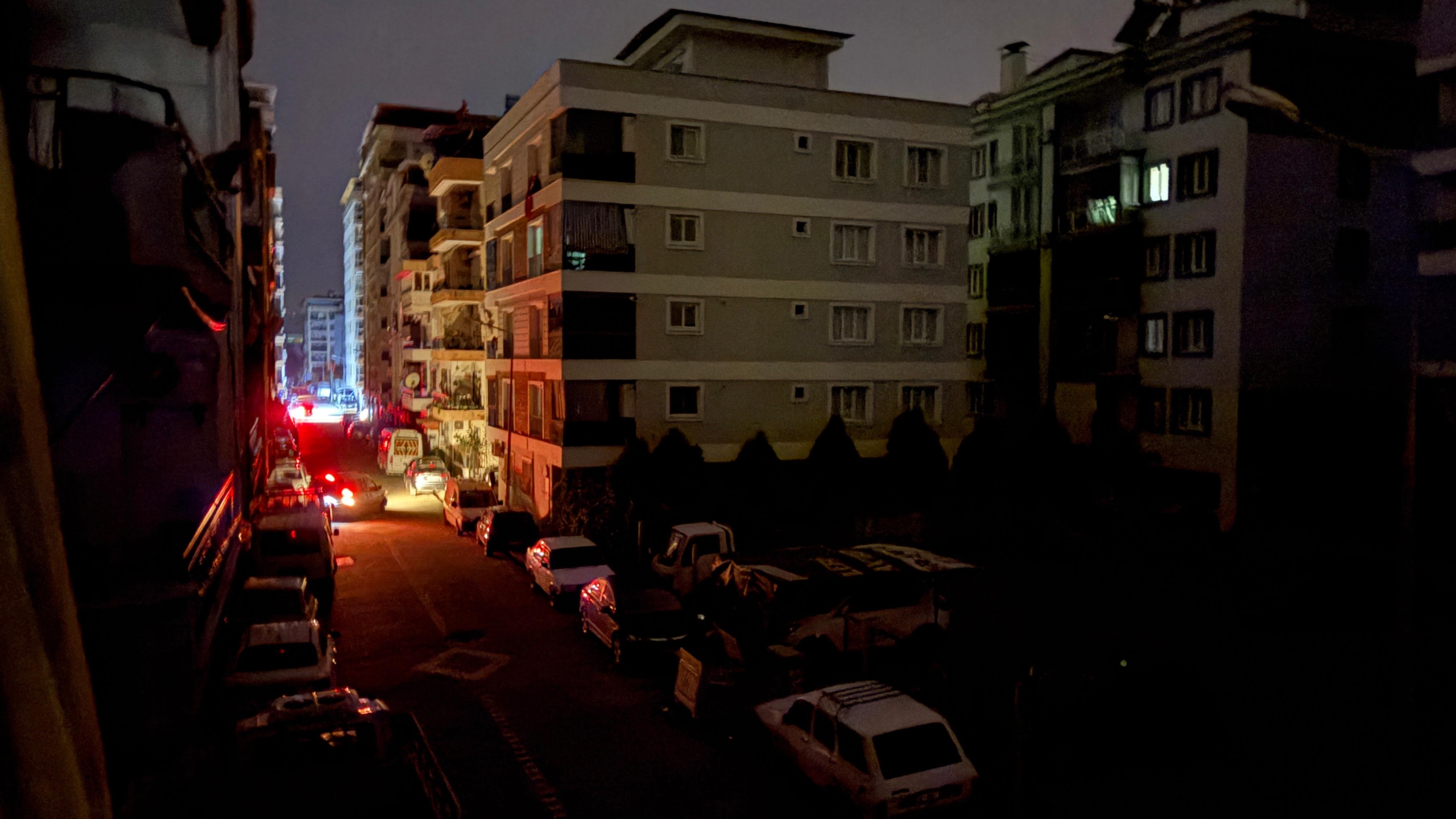 Aydın’da Elektrik Kesintisi Tepki Çekti: Maç Yarım Kaldı 8 Aydın’da Elektrik Kesintisi Tepki Çekti: Maç Yarım Kaldı