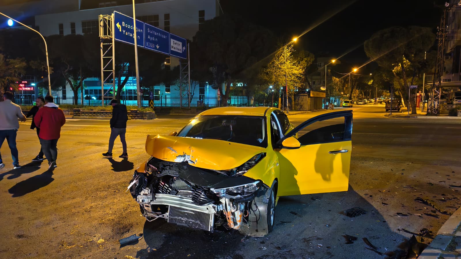 Nazilli’de faciaya davetiye: Kazada 2 kişi yaralandı