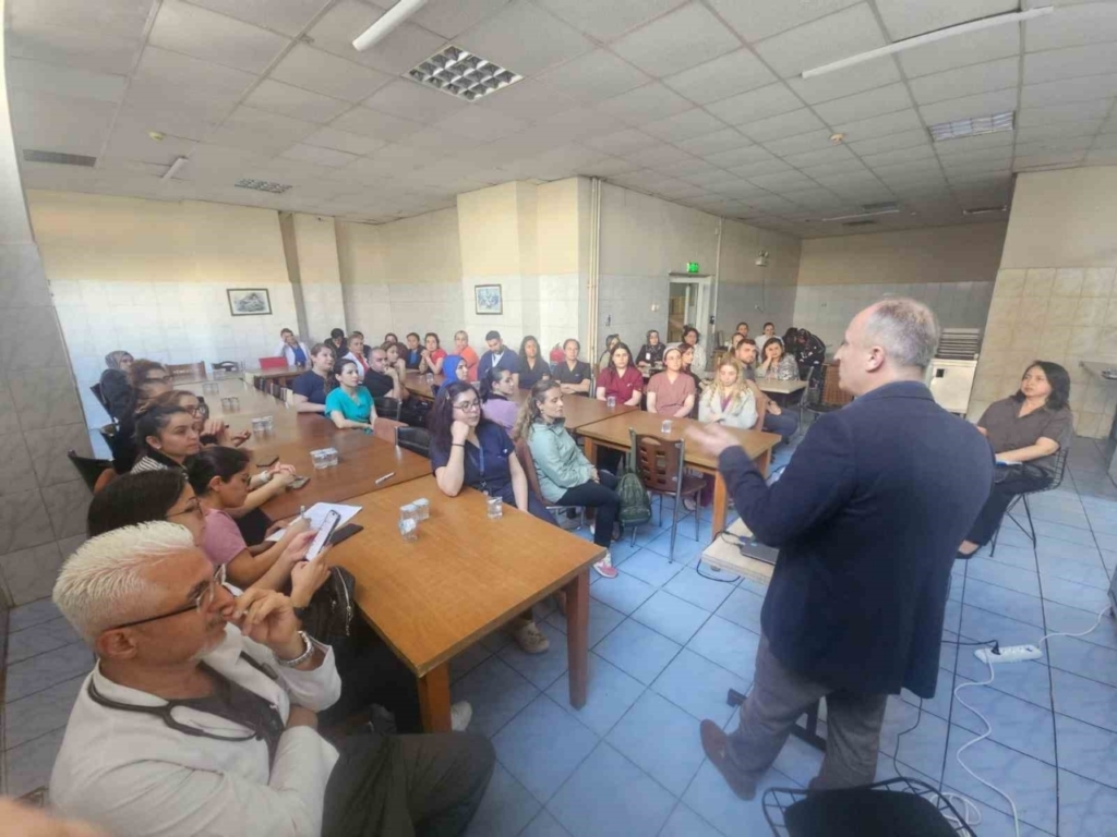 ataturk devlet hastanesinde saglik calisanlarina hukuki egitim 253b46ec7655