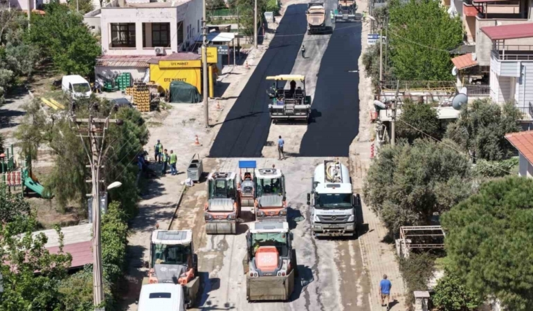 Aydın Büyükşehir Akbük yolunu yeniliyor