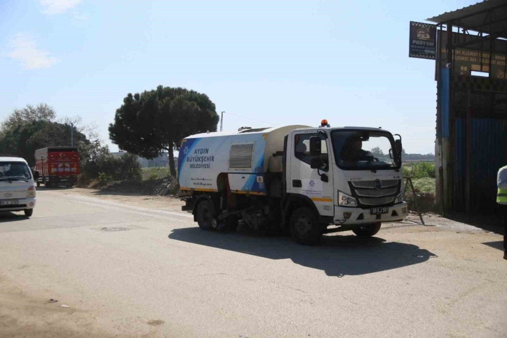 aydin buyuksehirden acarlarda cevre duzenleme ve bakim calismasi f210063d1ede