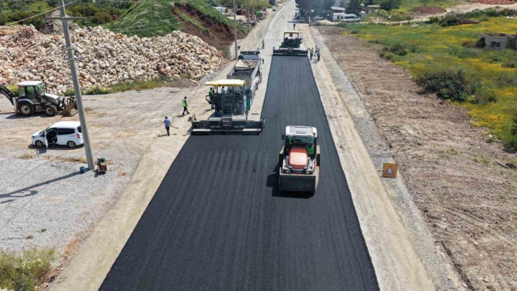 Aydın genelinde eş zamanlı yol çalışmaları sürüyor 7 aydin genelinde es zamanli yol calismalari suruyor b4140973ab54