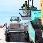 Aydın genelinde eş zamanlı yol çalışmaları sürüyor