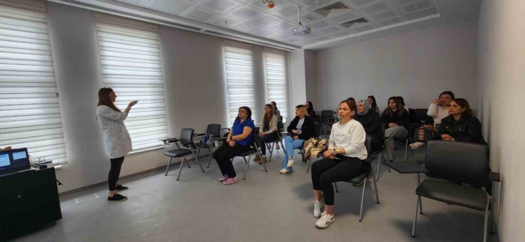 aydin sehir hastanesinde cocuk acil ekiplerine kritik egitim c0986546c6f5
