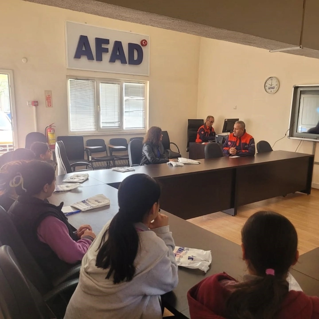 aydinda ogrencilere afet farkindaligi egitimi 24bb934769d5