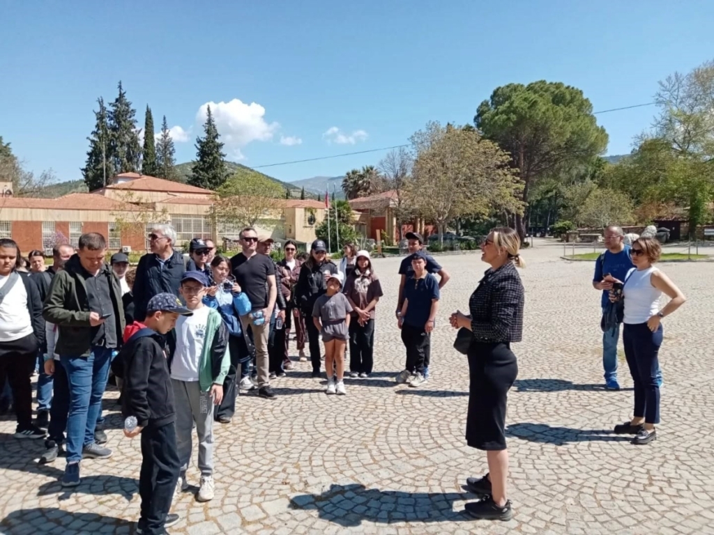 aydinda polisler ve aileleri tarihle bulustu 4bb7a8d906d6