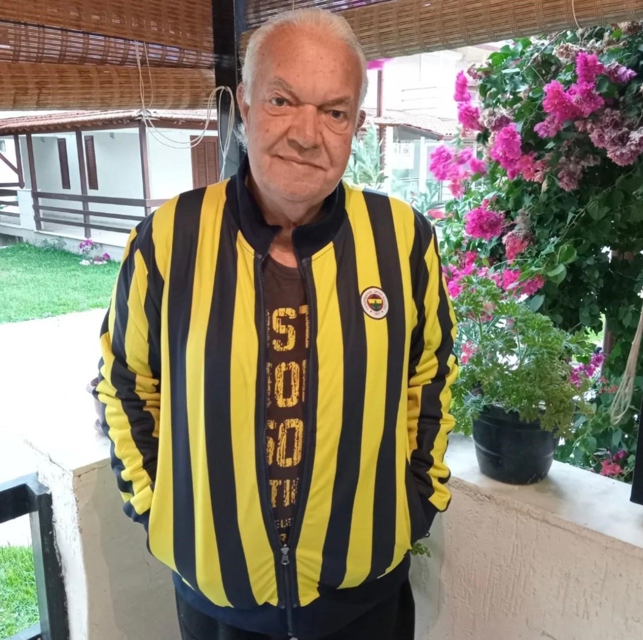 Aydın’ın tanınan diş hekimi kalbine yenik düştü 1 aydinin taninan dis hekimi kalbine yenik dustu e907047a7d43