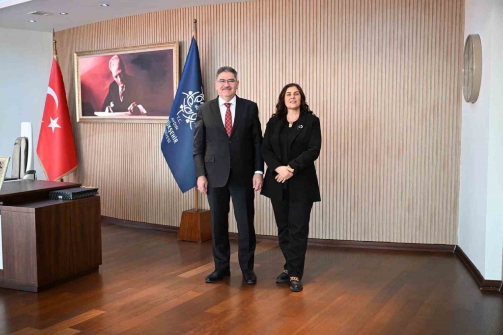 baskan cercioglu ak parti heyetini agirladi c4f250c5055e