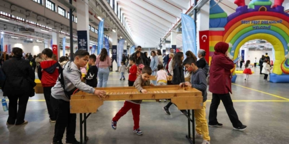 Başkan Çerçioğlu’ndan çocuklara 23 Nisan hediyesi