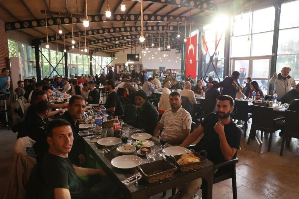 baskan kayadan namaglup sampiyonluk sonrasi birlik mesaji 3694ec9df37f