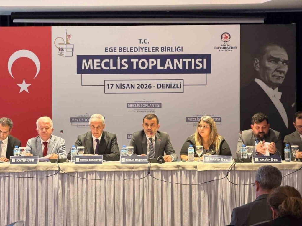 baskan tetik ege belediyeler birligi encumen uyeligine yeniden secildi 5772d4454bfa