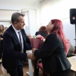 Başkan Yetişkin’den kadın meclis üyelerine anlamlı davranış