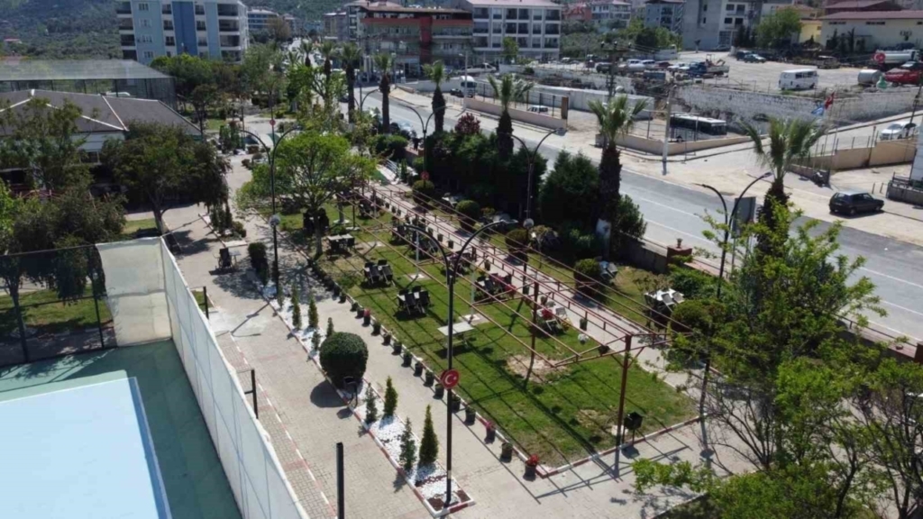 bozdoganda sosyal alanlarda duzenleme calismalari devam ediyor 73c79063f62f
