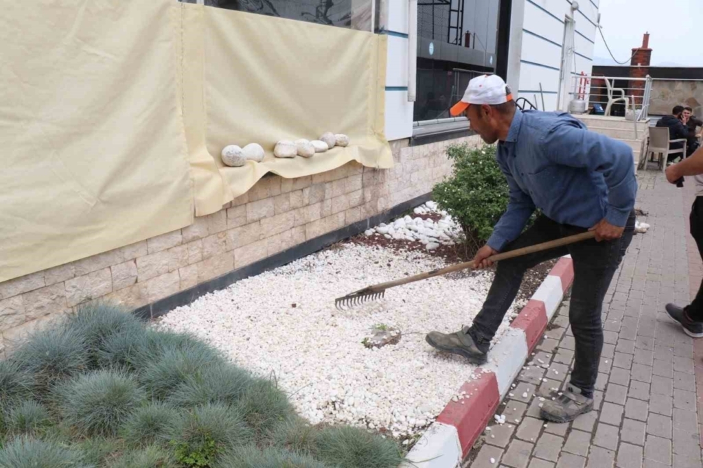 bozdoganda sosyal alanlarda duzenleme calismalari devam ediyor c2aca0d7c0ca