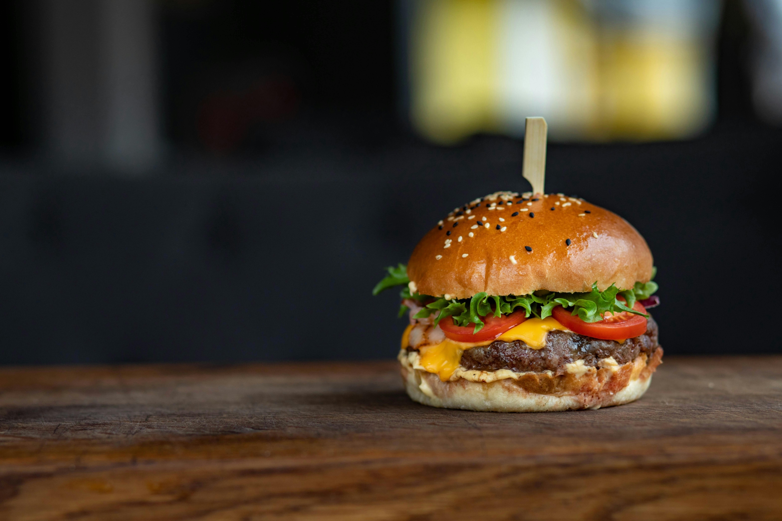 Aydın’da Burger Nerede Yenir? Denemeniz Gereken 6 Mekan