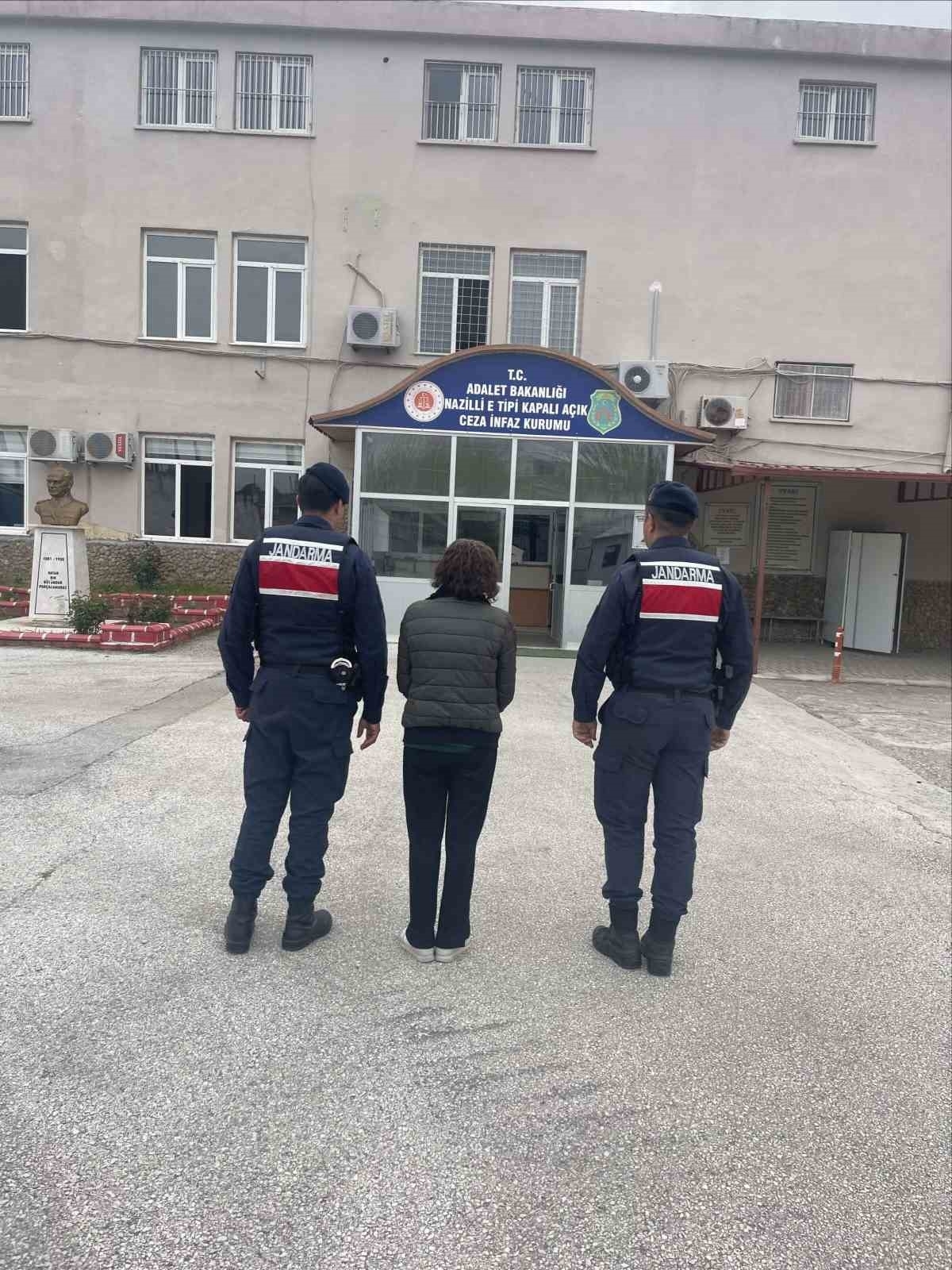 cesitli suclardan aranan 2 sahis aydinda yakalandi a90ed1f1a3c8
