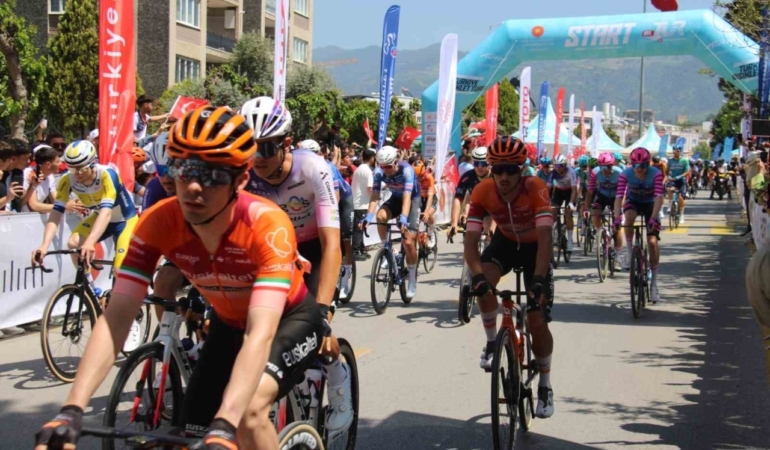 Cumhurbaşkanlığı Bisiklet Turu’nun ikinci etabı, Aydın’dan start aldı