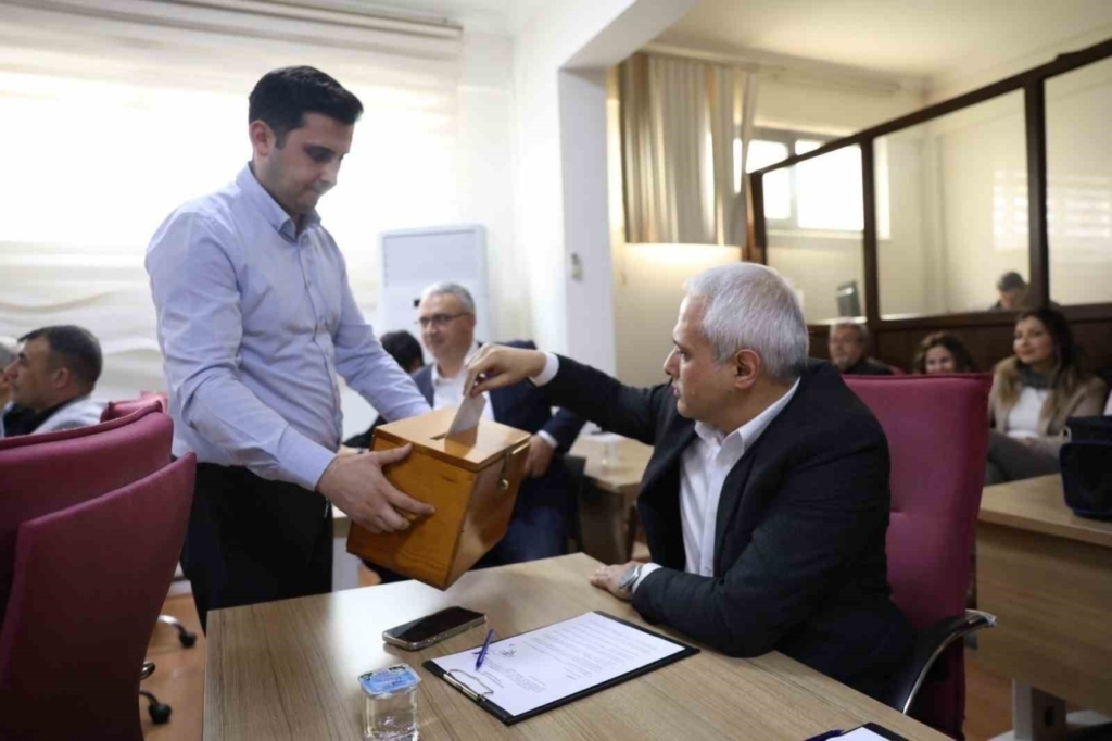 Efeler Belediyesi 2025 yılı faaliyet raporu onaylandı 4 efeler belediyesinin 2025 yili faaliyet raporu oy birligi ile onaylandi 528750b1b53a
