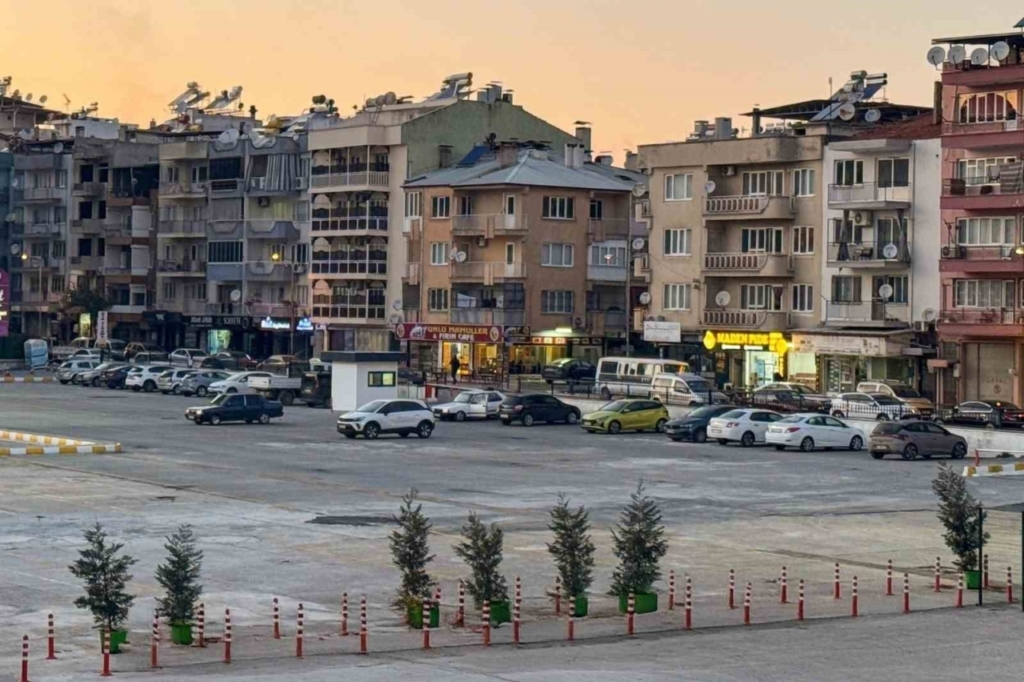 efelerdeki otoparklarda yuzde 20 indirim uygulanacak 14eb594b2210