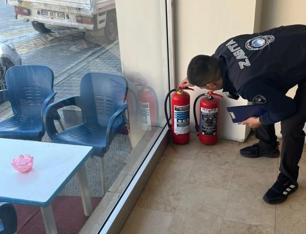 germencikte ruhsatlar kontrol edildi 2f686b5456e7