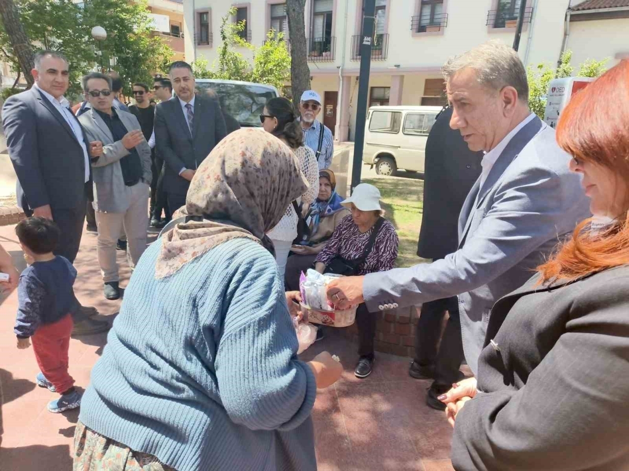 herkes belediye baskani olarakisportaci teyze ise musteri olarak gordu 2123bf7b997f