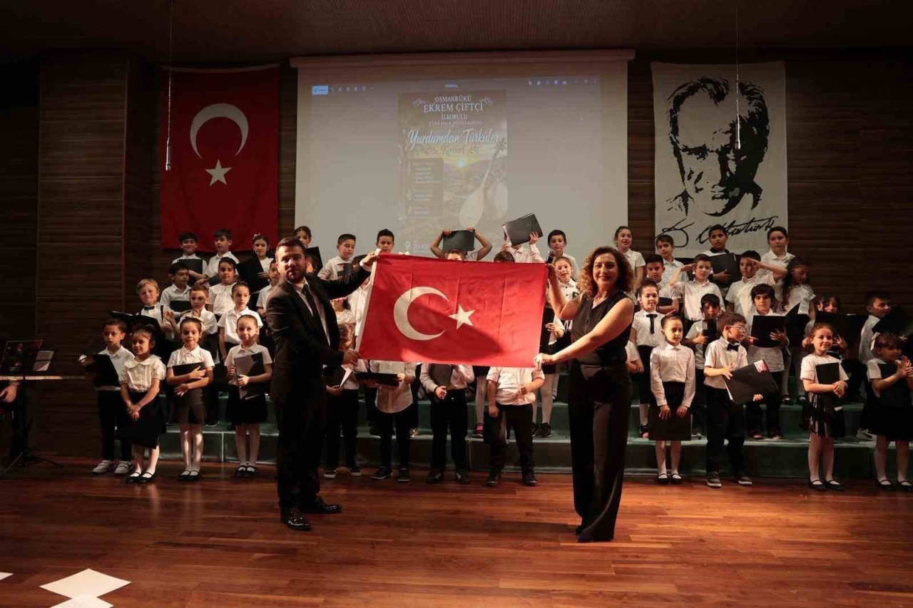 İncirliova’da minik seslerden türkü şöleni 1 incirliovada minik seslerden turku soleni a7d331b009d3