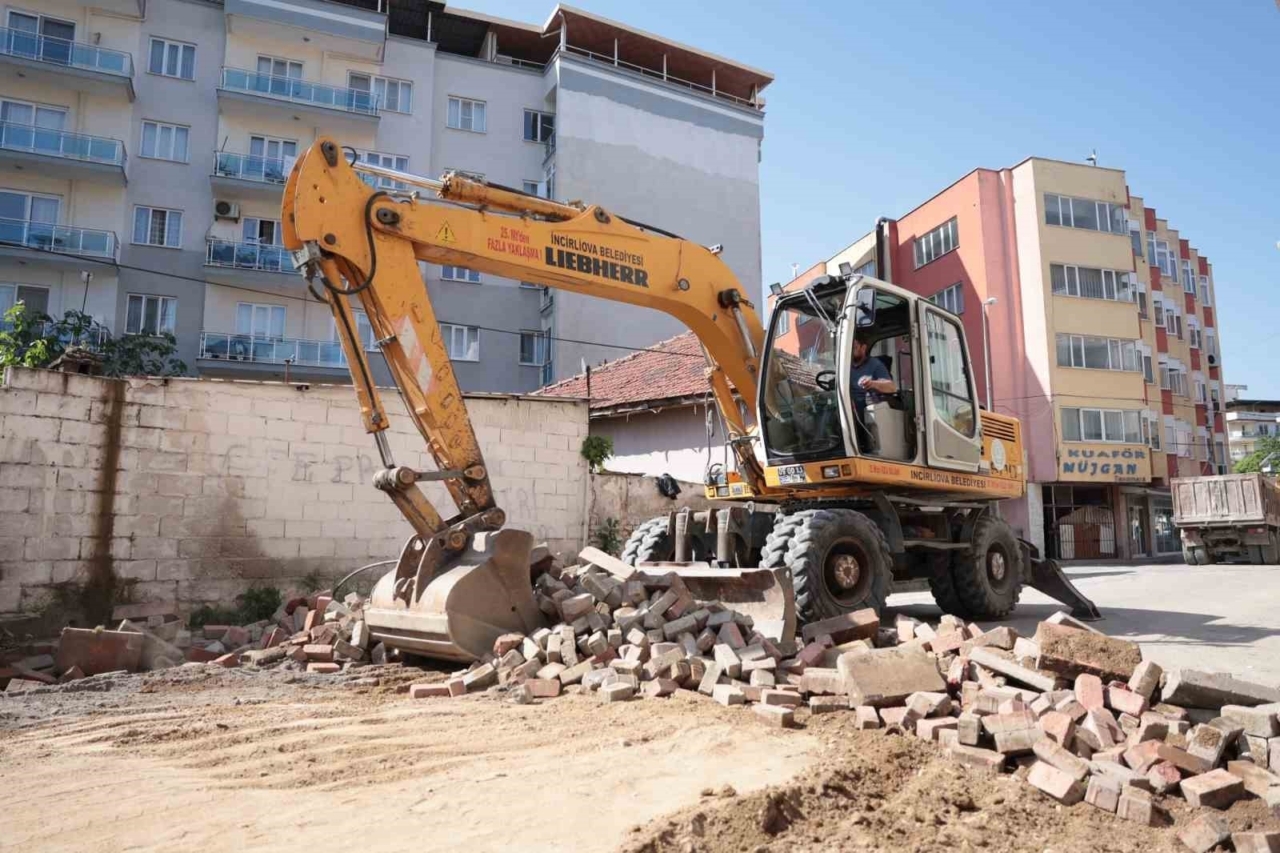 incirliovanin uc mahallesinde yollar yenilenecek c13c3aa40c36