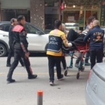 İtfaiyenin asansörlü merdivenine binmekten korkan genç, kırık ayağıyla merdivenlerden indi