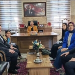 Kaymakam Doğru, başarılı öğrencileri makamında ağırladı