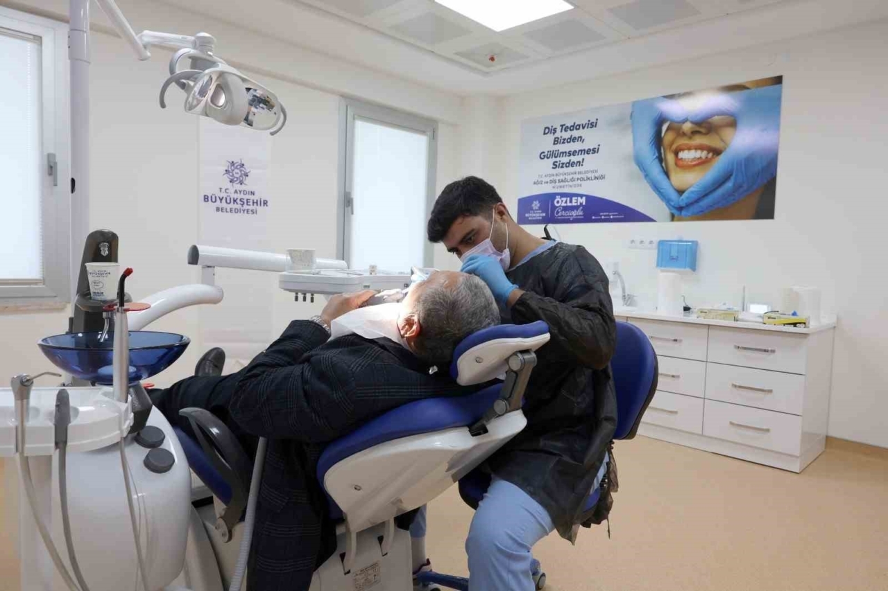 Çerçioğlu'na teşekkür: Koçarlı Ağız ve Diş Sağlığı Polikliniği tam not aldı 8 Çerçioğlu’na teşekkür: Koçarlı Ağız ve Diş Sağlığı Polikliniği tam not aldı