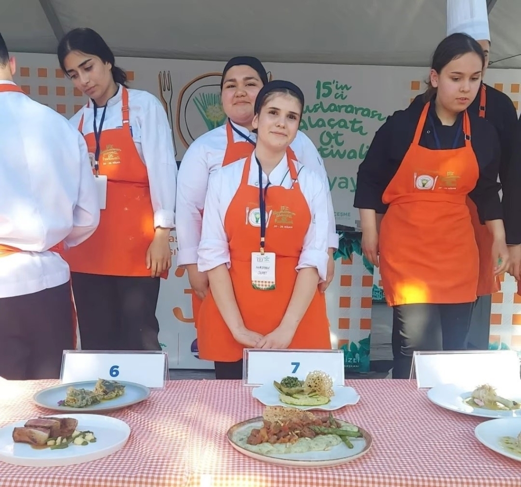 kosklu ogrenciler uluslararasi alacati ot festivalinde buyuk bir basariya imza attilar 89600caddf9f