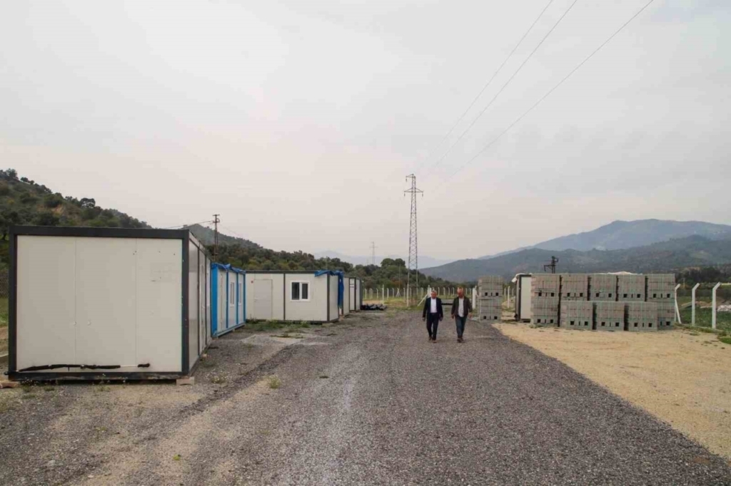 koskte sokak hayvanlari icin barinak calismasi suruyor 334f1cb7b8a7