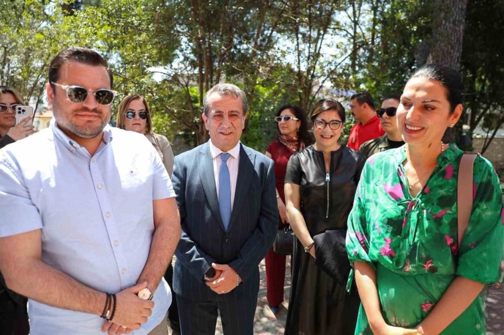 Kosta Rika heyeti Aydın’da 4 kosta rika heyeti aydinda agirlandi 86fa9bdd6887