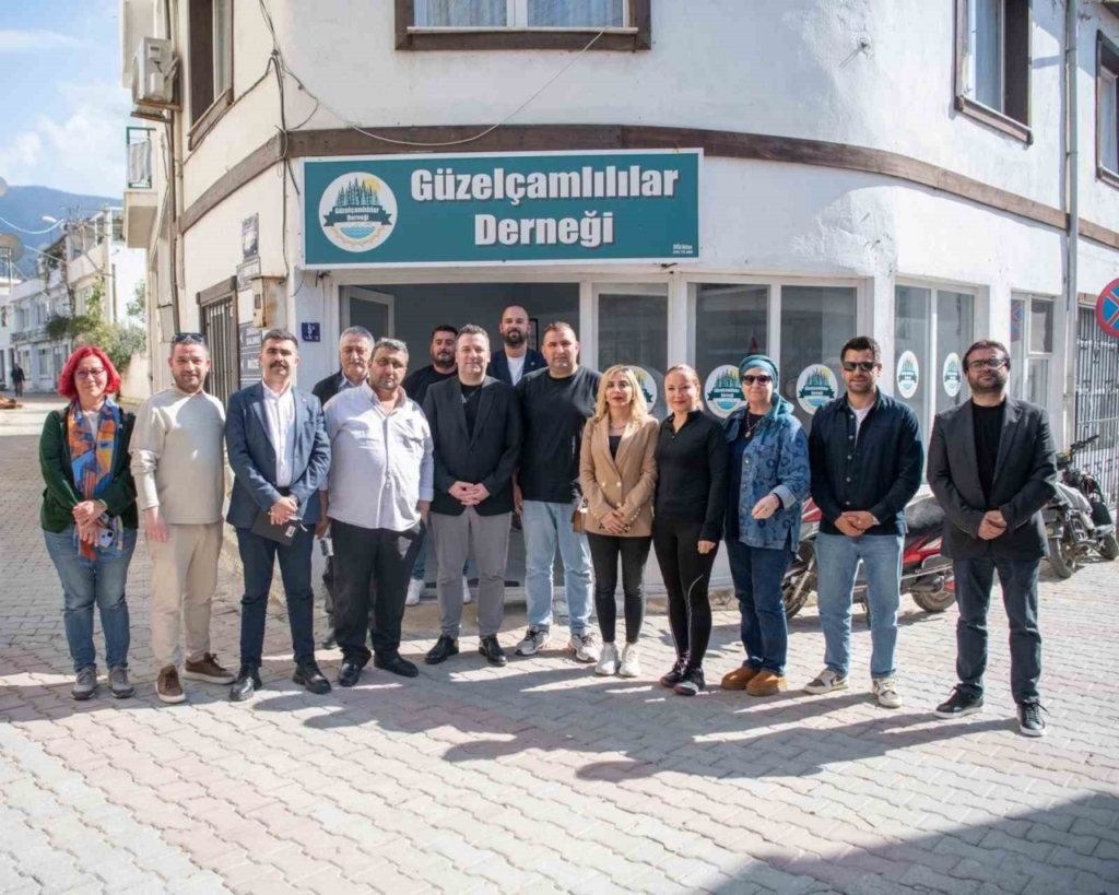 kusadasi belediyesi baskan vekili demirtas guzelcamli mahallesinde vatandaslarla bulustu 63911d17386f