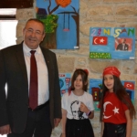 Kuşadası Ticaret Odası yönetimi 23 Nisan coşkusuna ortak oldu