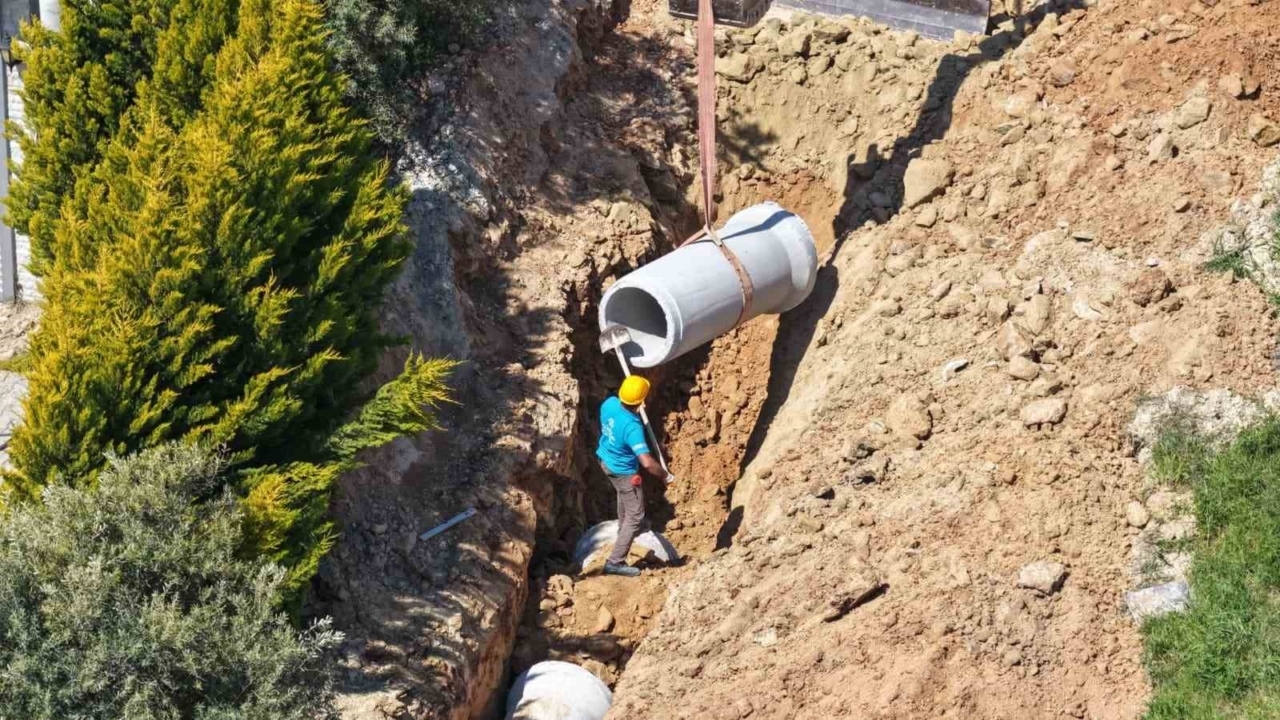 Aydın Büyükşehir'den Kuşadası’na 8,2 milyon liralık yatırım 1 kusadasinda 82 milyon liralik altyapi yatirimi basladi 1061c2a319f3
