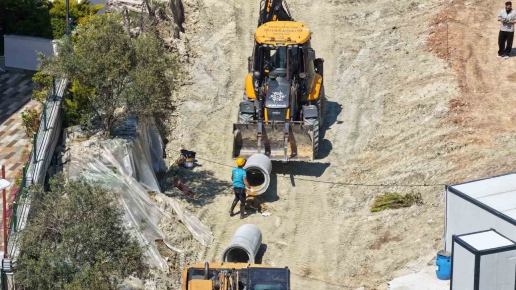 Aydın Büyükşehir'den Kuşadası’na 8,2 milyon liralık yatırım 5 kusadasinda 82 milyon liralik altyapi yatirimi basladi 469516307b76