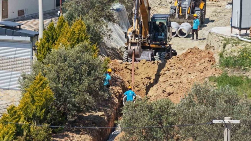 Aydın Büyükşehir'den Kuşadası’na 8,2 milyon liralık yatırım 2 kusadasinda 82 milyon liralik altyapi yatirimi basladi 969d2dfc2e5e