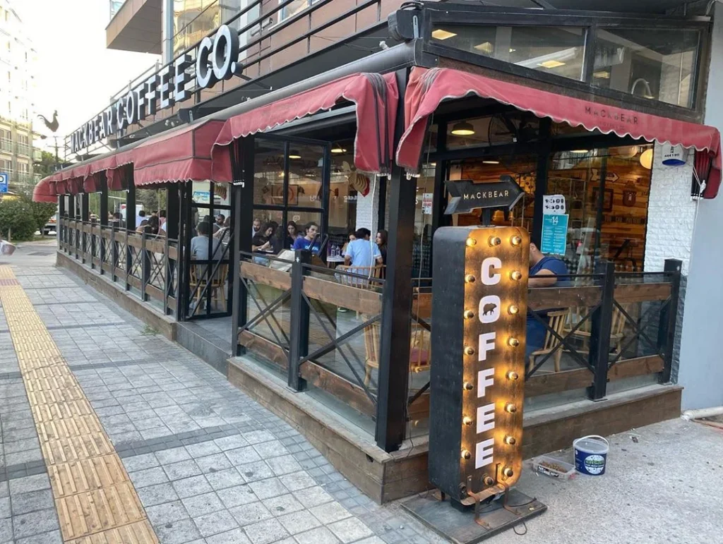 Söke'nin En İyi Kafe ve Restoranları 7 mackbear soke itiraf09 120830087 682293865725492 1664483131754609073 n