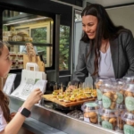 Menderes Park’ta Vegan Kafe dönemi yoğun ilgiyle başladı