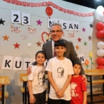 Nazilli’de sahne minik oyuncuların oldu