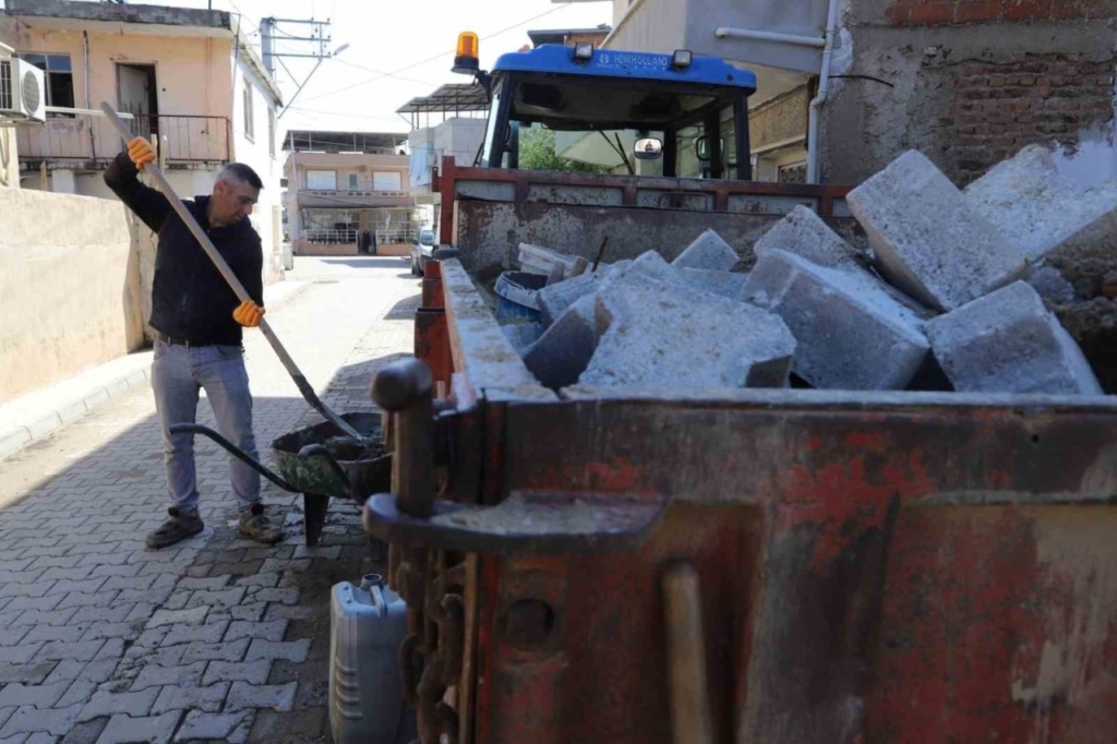 nazillide yol bakim ve onarim calismalari suruyor 46d9423c71cd