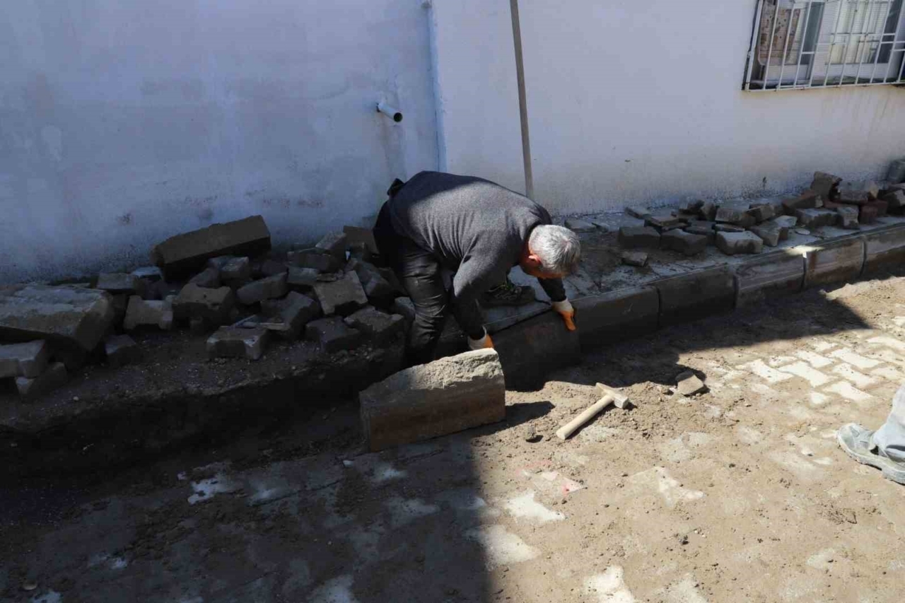 nazillide yol bakim ve onarim calismalari suruyor 8b678728822e