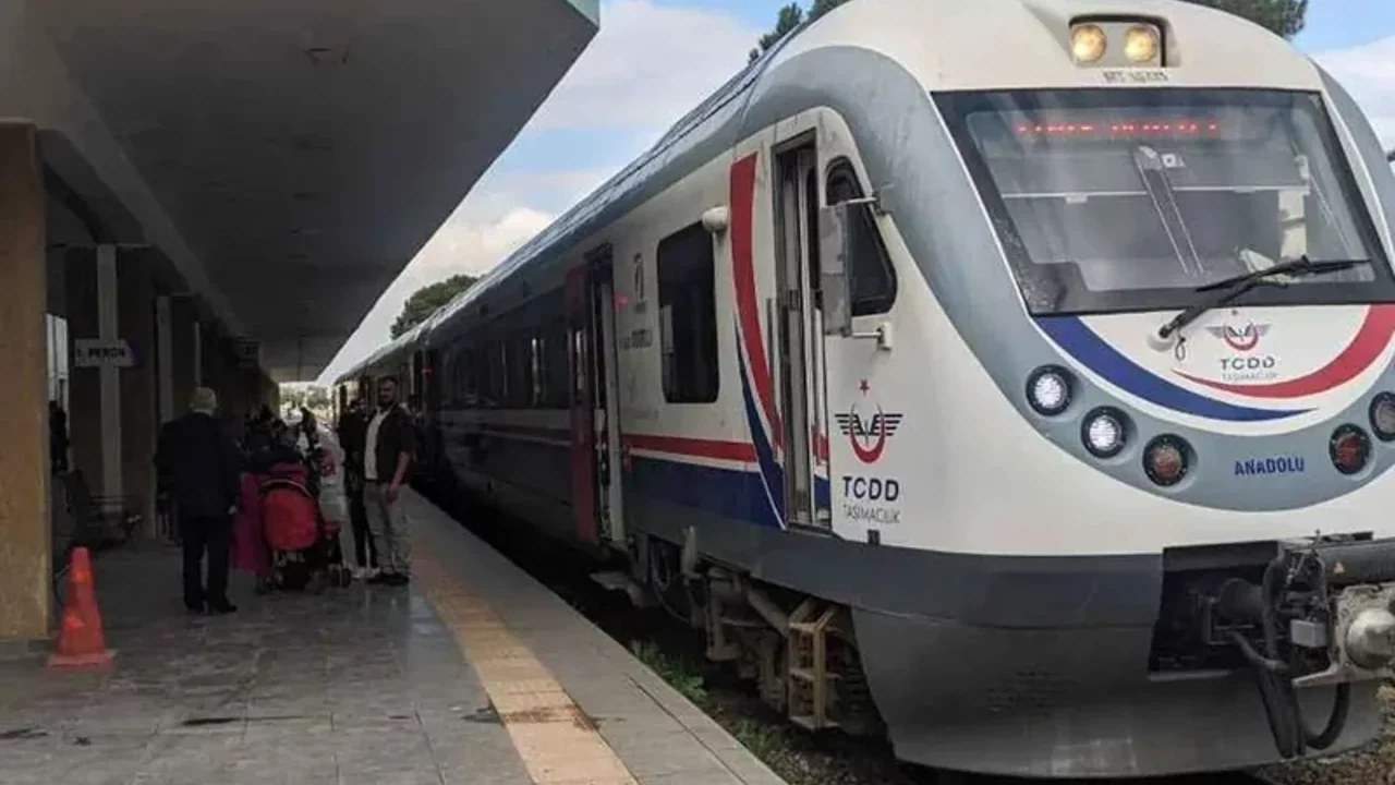 Ortaklar – Denizli Tren Saatleri ve Bilet Fiyatları (2026)